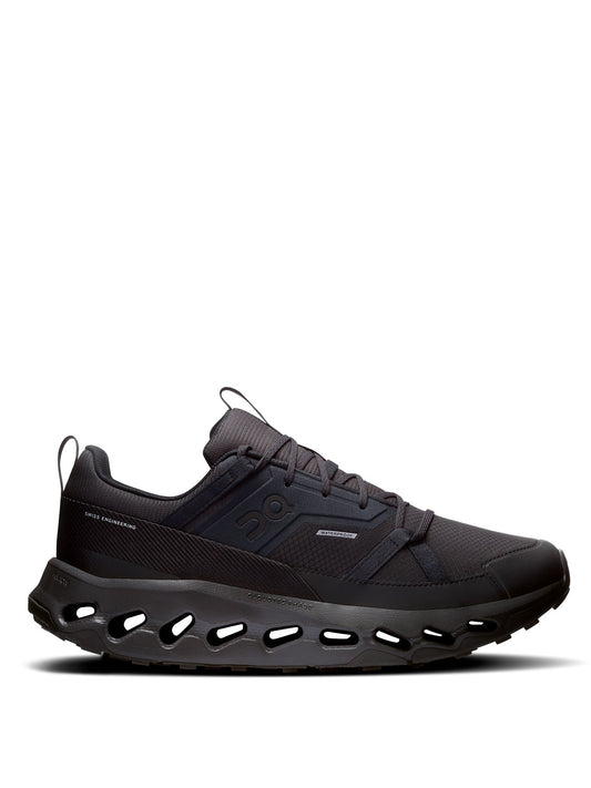 On Running CloudHorizon WaterProof Trainers in Black Black