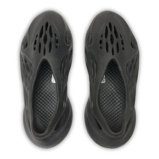 Preloved - Adidas Yeezy Foam RNNR Onyx
